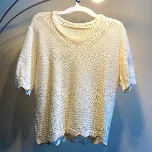 Cream/white knit top
